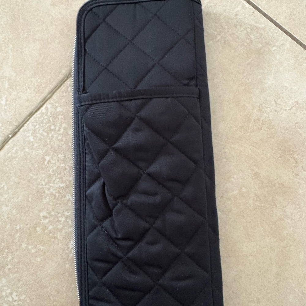 Vera Bradley NOT OUTLET Flat/curling iron case.  Performance Twill.  Like new.